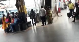Indian Railway Station In Public Place Porn Video