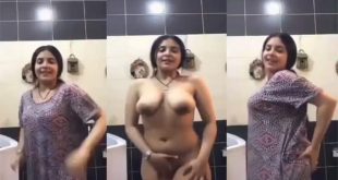 Friend’s sexy mother shows her pussy on video call
