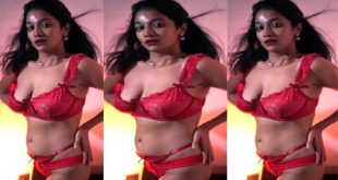 Hot Lavanya Manickam Actress Teasing In Bikini